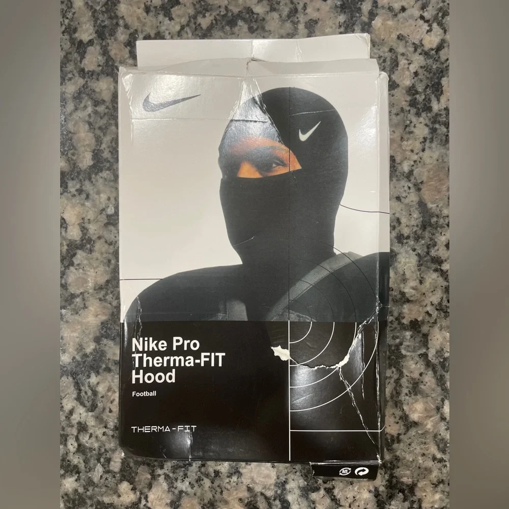 Nike Pro Black Therma-FIT Football Hood